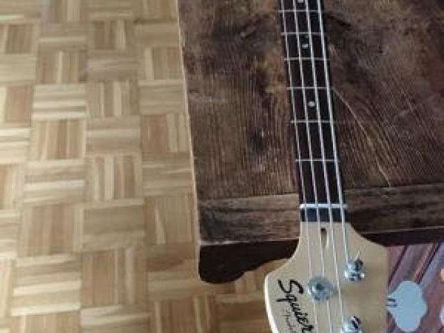 PRECISION BASS mod. mit JAZZ-BASS-Hals und Tonerider Pickup - 1